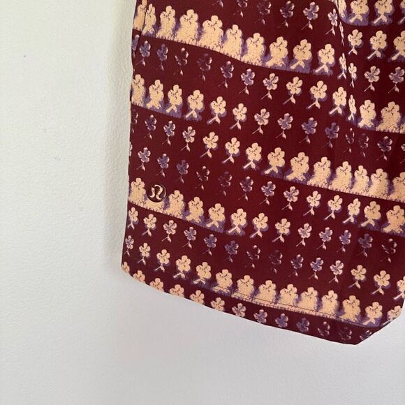 Lululemon Men’s Pool Short 7” in Island Bloom - Picture 7 of 10